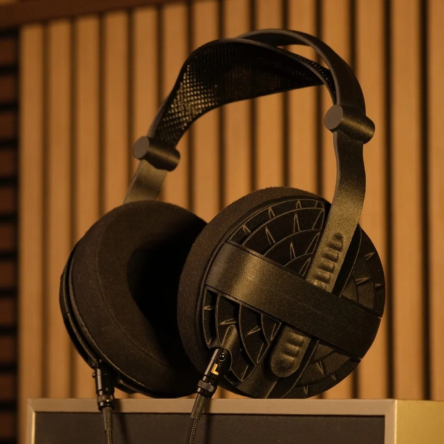 https://www.laocas.com/wp-content/uploads/2026/09/HeadAmameProHeadphones.jpg